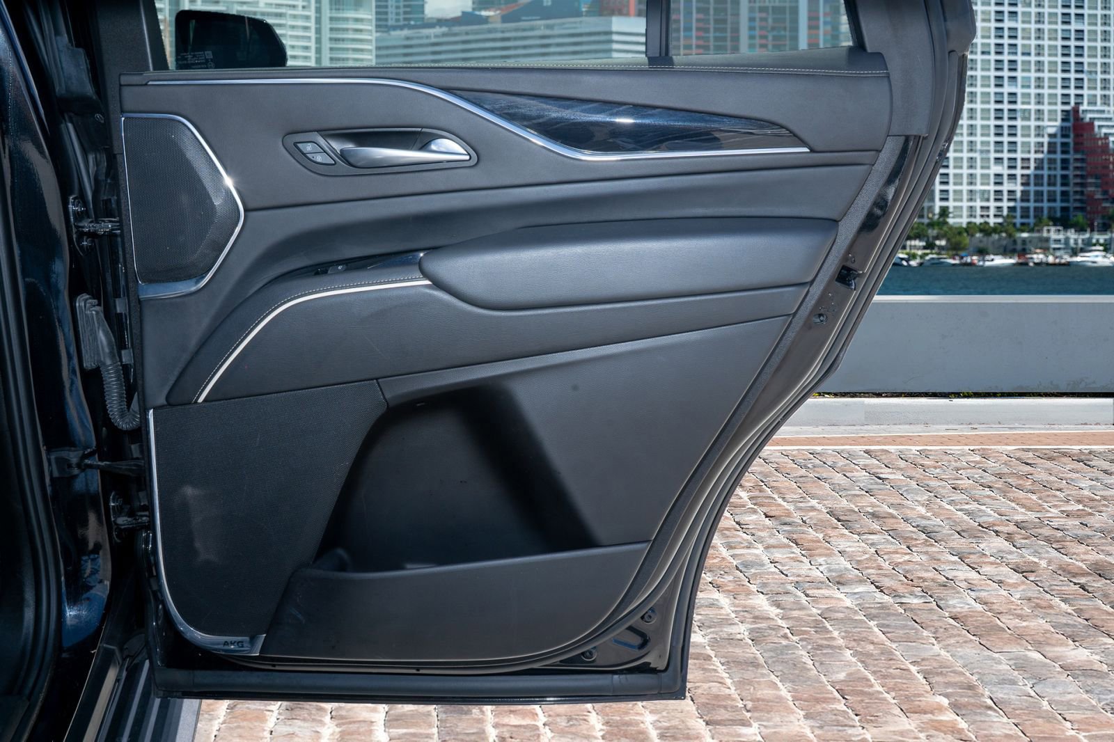 Used 2023 Cadillac Escalade Sport AWD/4WD image 6