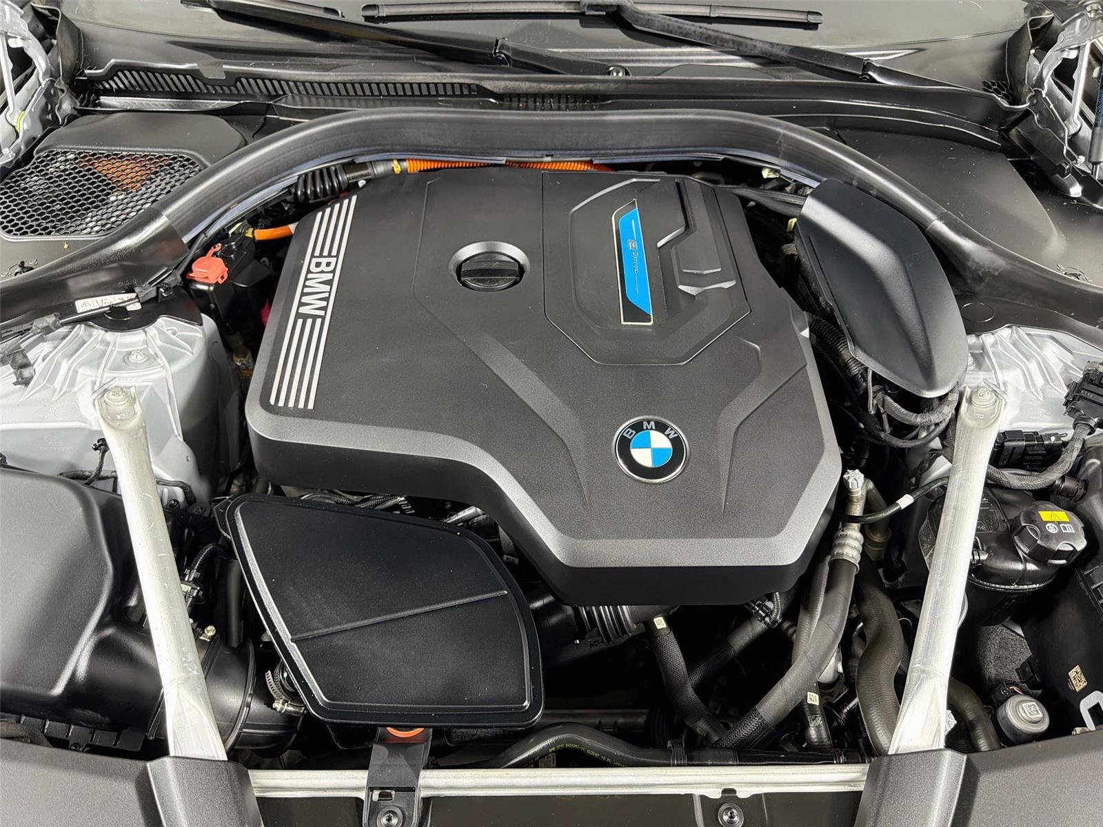 Used 2021 BMW 530e w/ Convenience Package RWD image 30