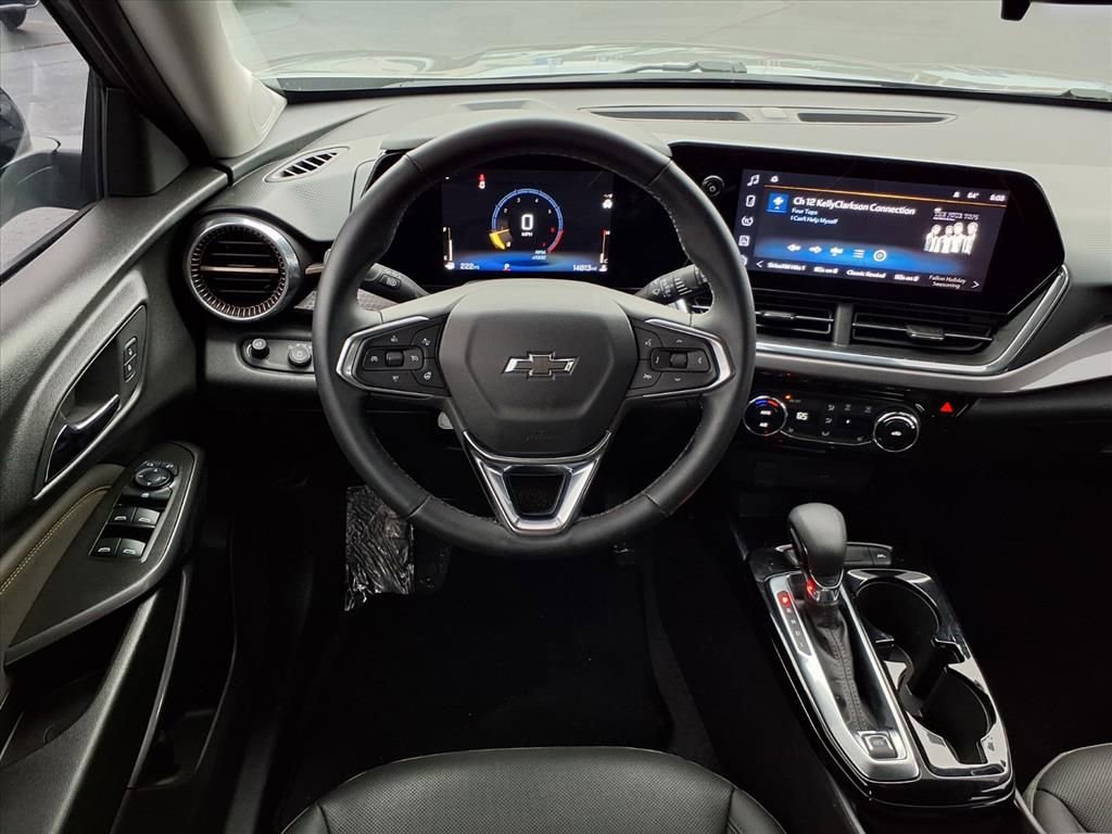 Used 2025 Chevrolet Trax ACTIV w/ Driver Confidence Package image 13