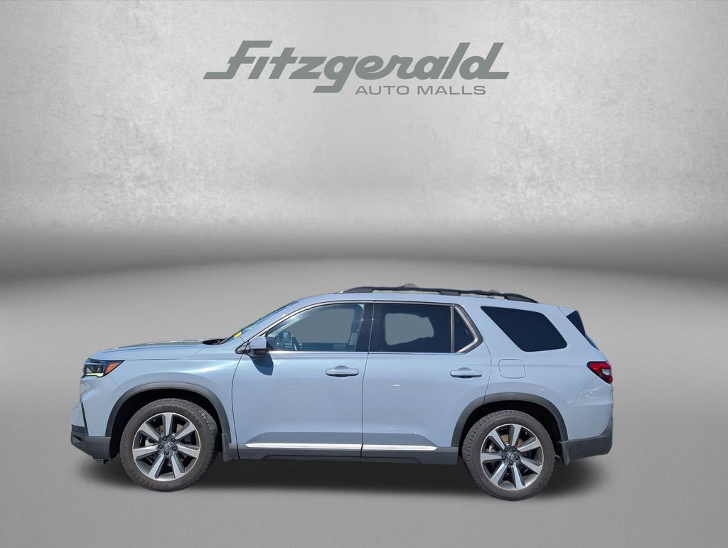 Used 2023 Honda Pilot Elite image 3