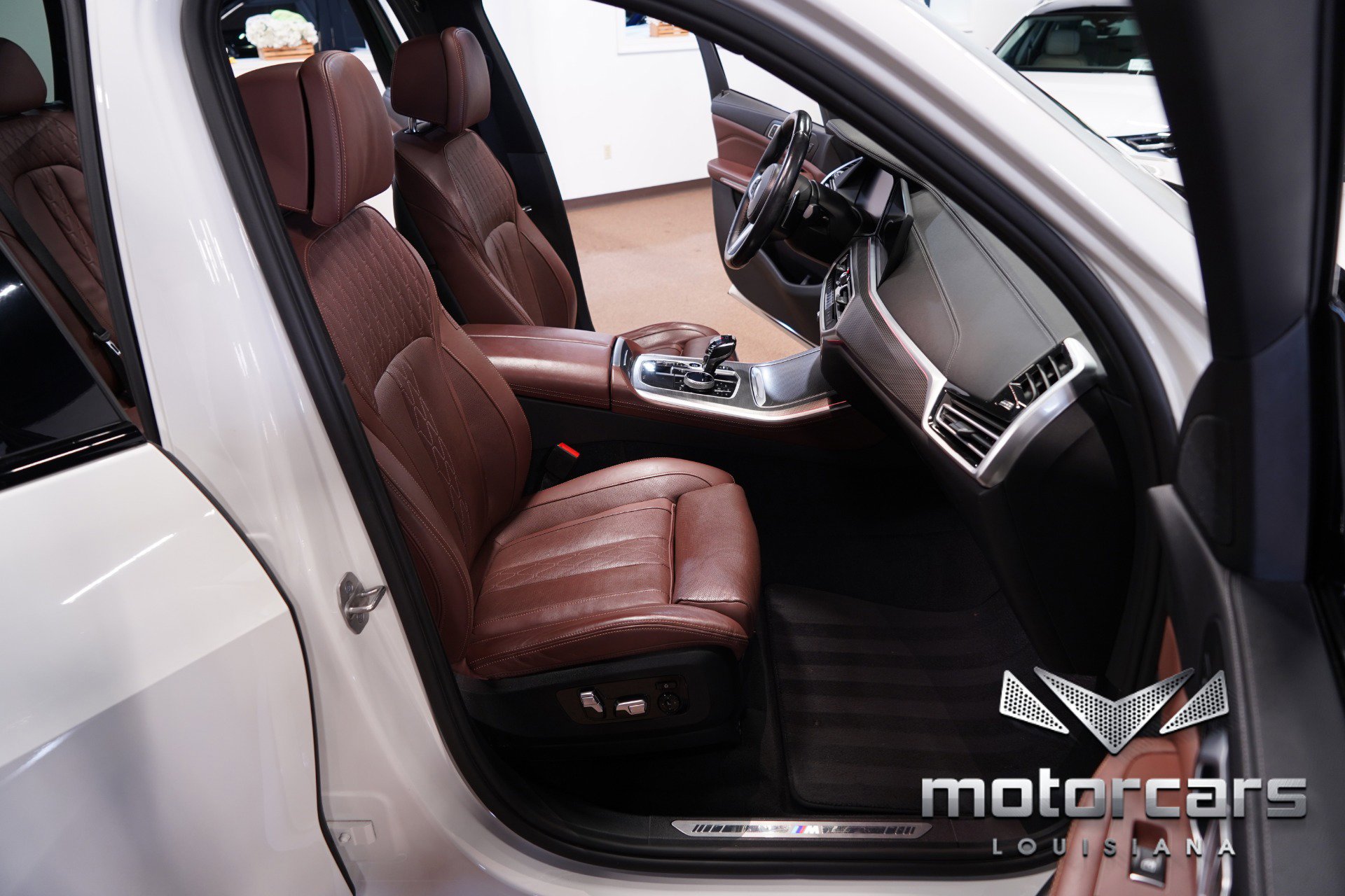 Used 2021 BMW X5 xDrive40i w/ M Sport Package image 31