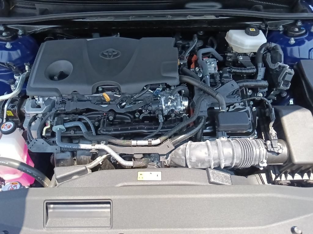 Used 2025 Toyota Camry SE w/ Convenience Package FWD image 32