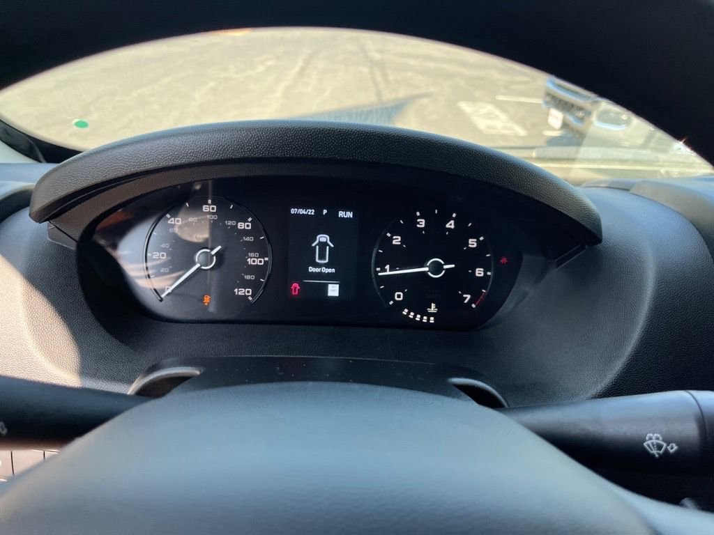 Used 2025 RAM ProMaster 2500 w/ Convenience Group image 12