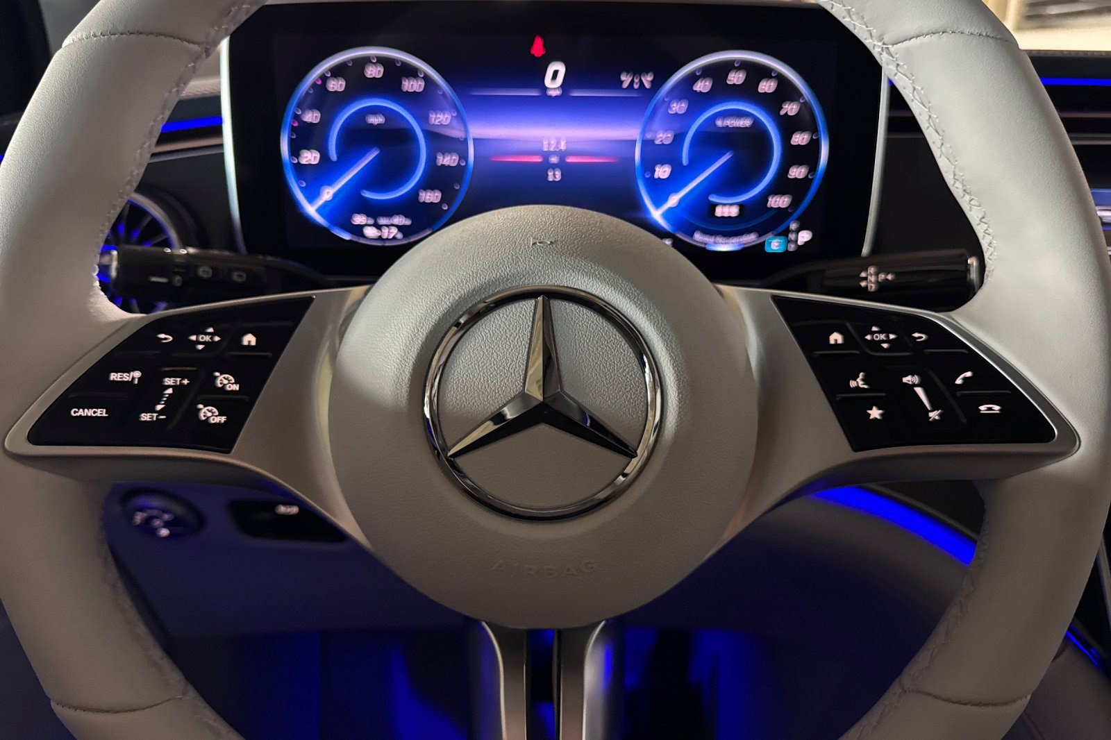 New 2027 Mercedes-Benz EQE 320 4MATIC SUV image 10