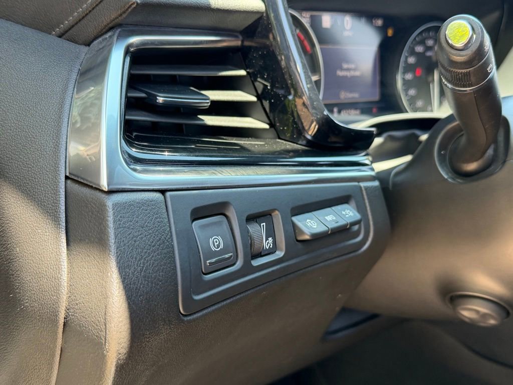 Used 2024 Cadillac XT6 Premium Luxury w/ Technology Package AWD/4WD image 27