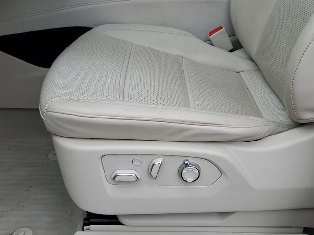 Used 2022 Cadillac Escalade ESV Sport Platinum w/ Heavy-Duty Trailer Package image 13