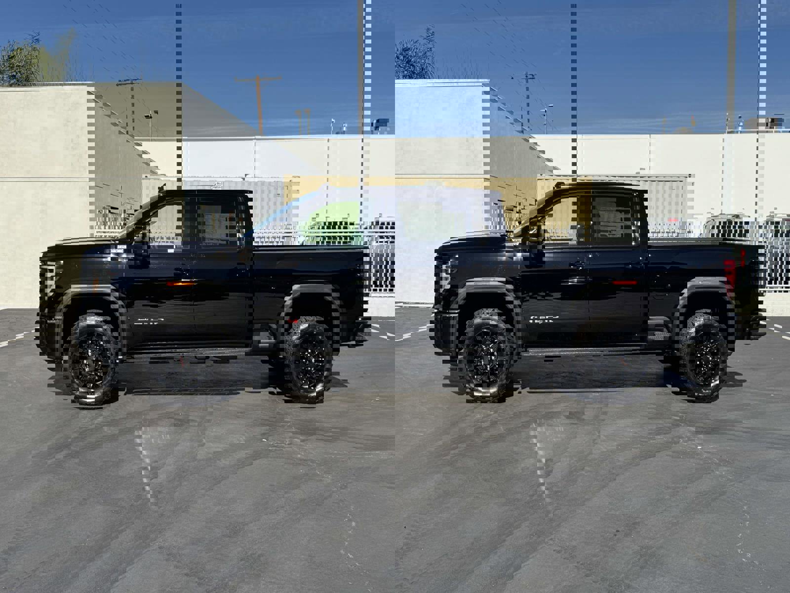 New 2026 GMC Sierra 3500 AT4 w/ AT4 Premium Plus Package image 8