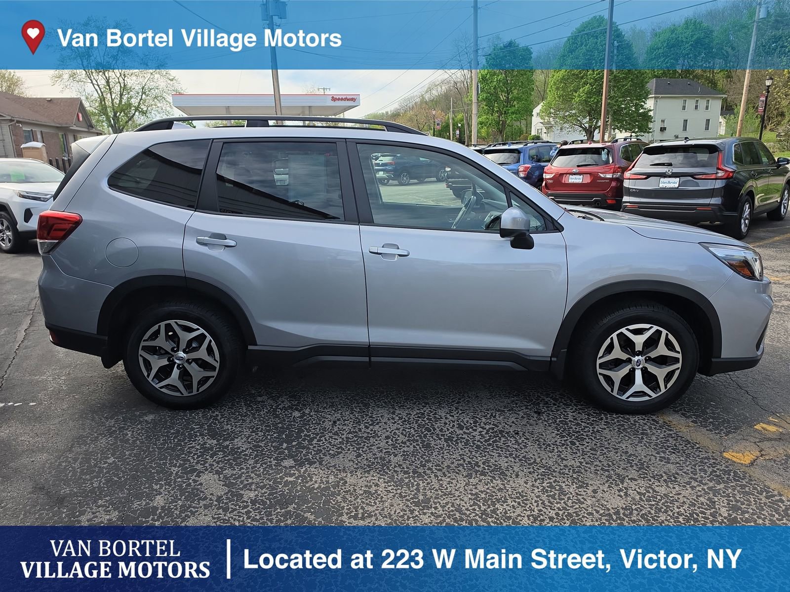 Used 2021 Subaru Forester Premium AWD/4WD image 4