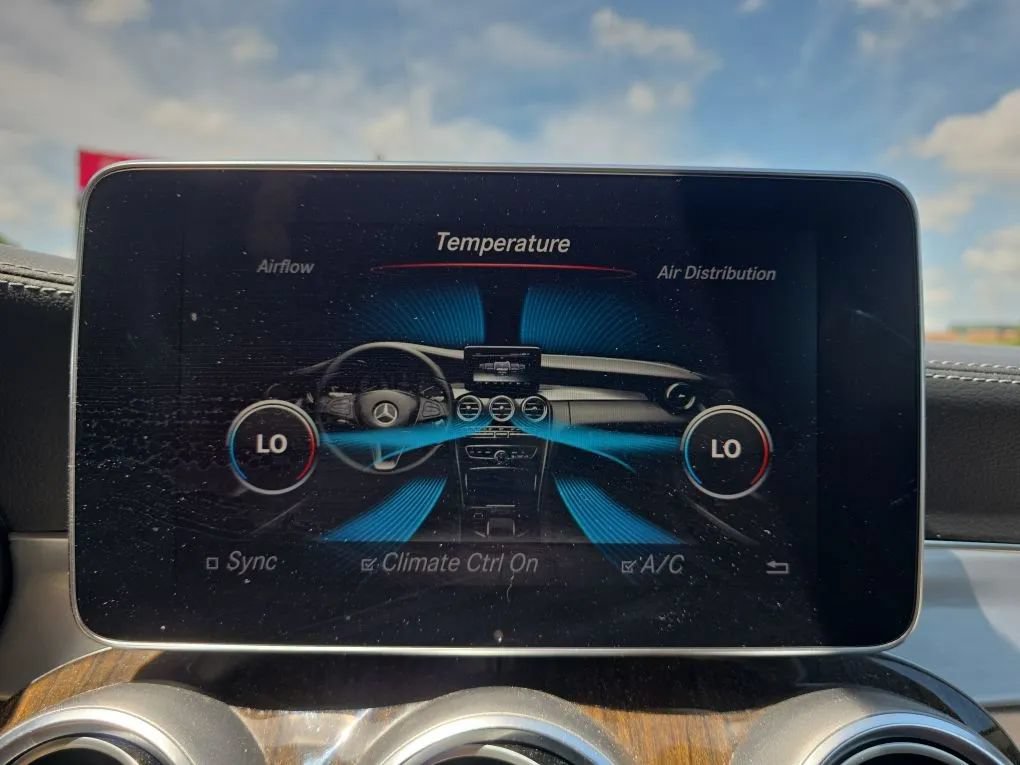 Used 2017 Mercedes-Benz C 300 4MATIC Cabriolet image 28