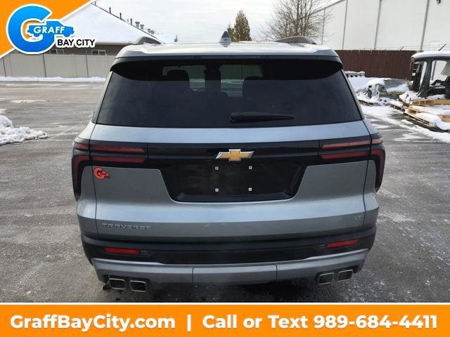 Used 2024 Chevrolet Traverse LT image 4
