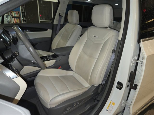 Used 2020 Cadillac XT6 Premium Luxury image 11