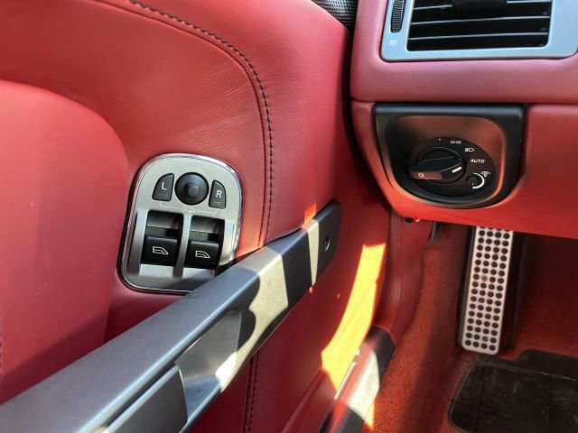 Used 2015 Aston Martin DB9 Coupe RWD image 32