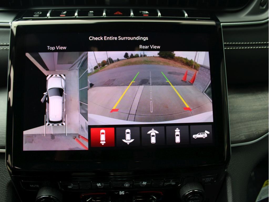 New 2025 Jeep Grand Cherokee Limited w/ Luxury Tech Group II image 18