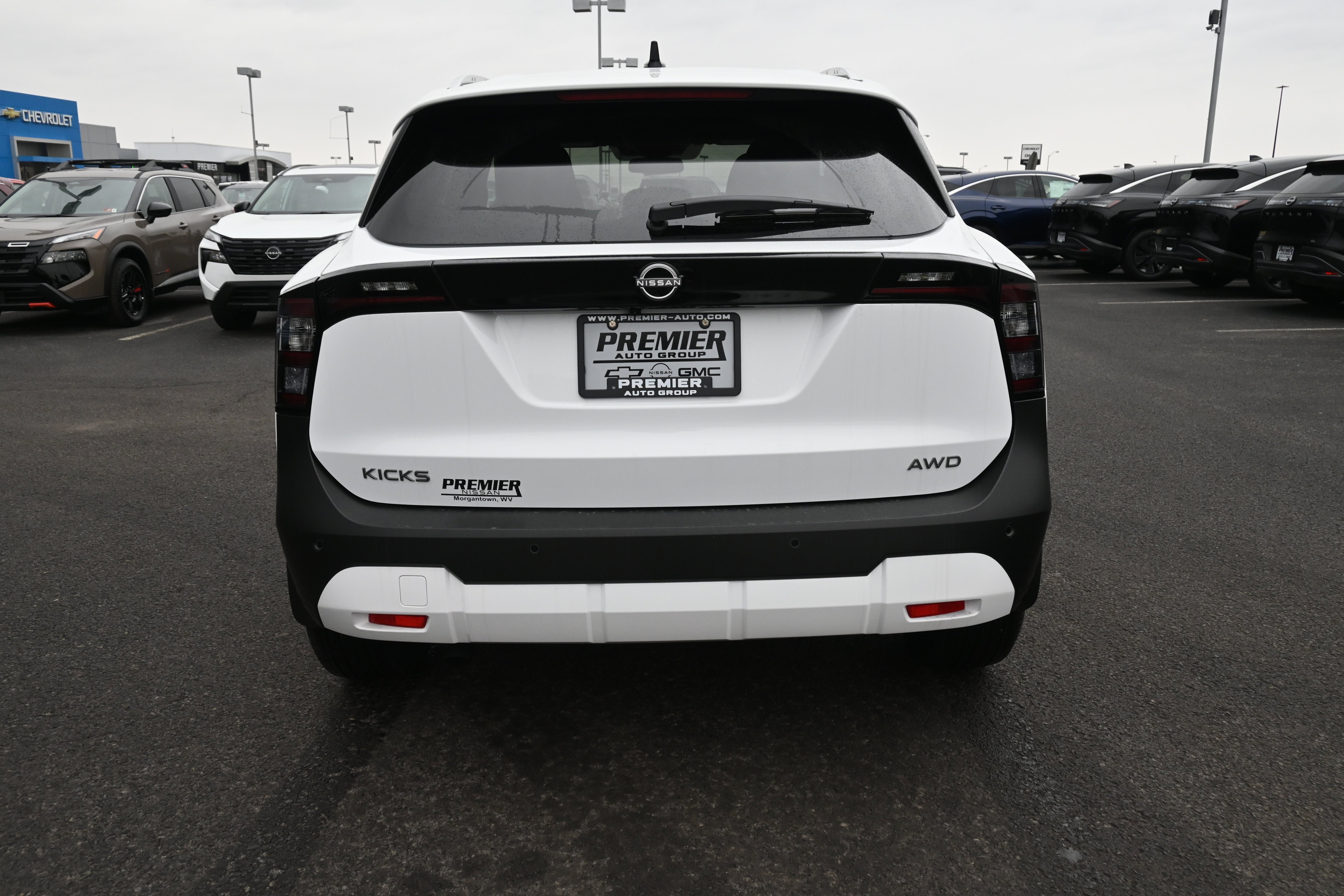New 2026 Nissan Kicks SV w/ SV Premium Package AWD/4WD image 7
