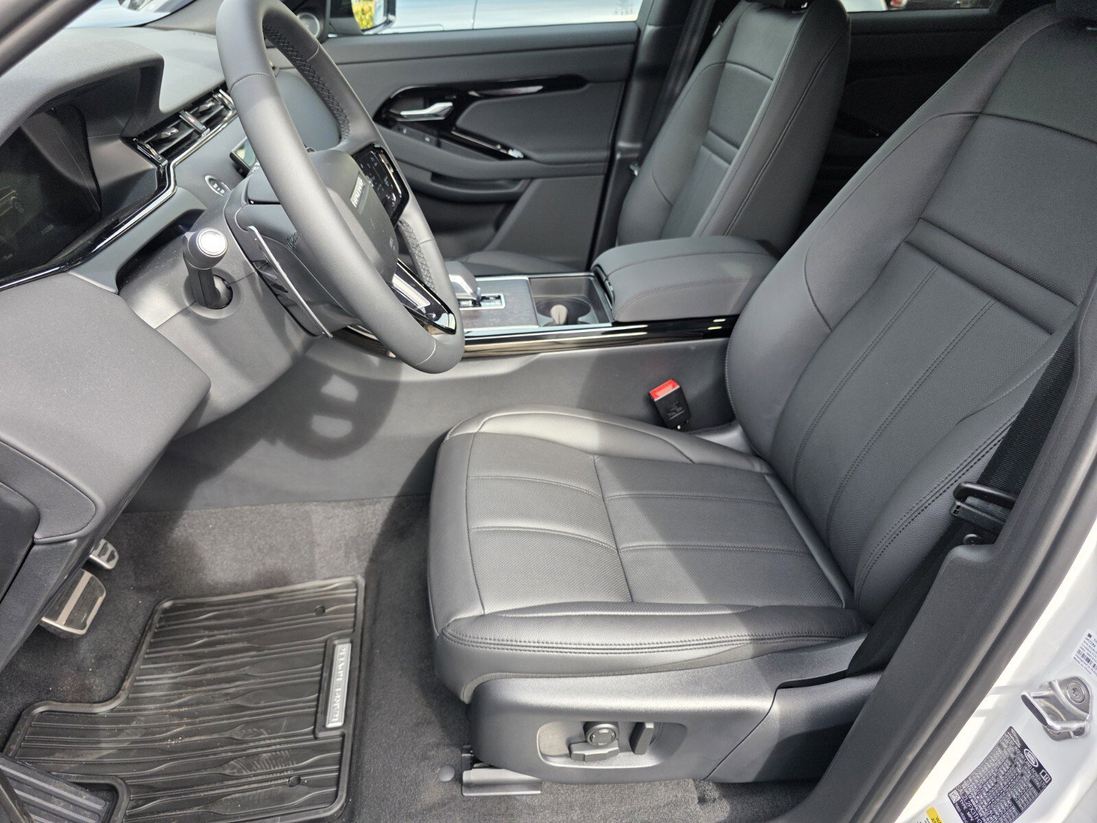 New 2026 Land Rover Range Rover Evoque Dynamic SE image 10