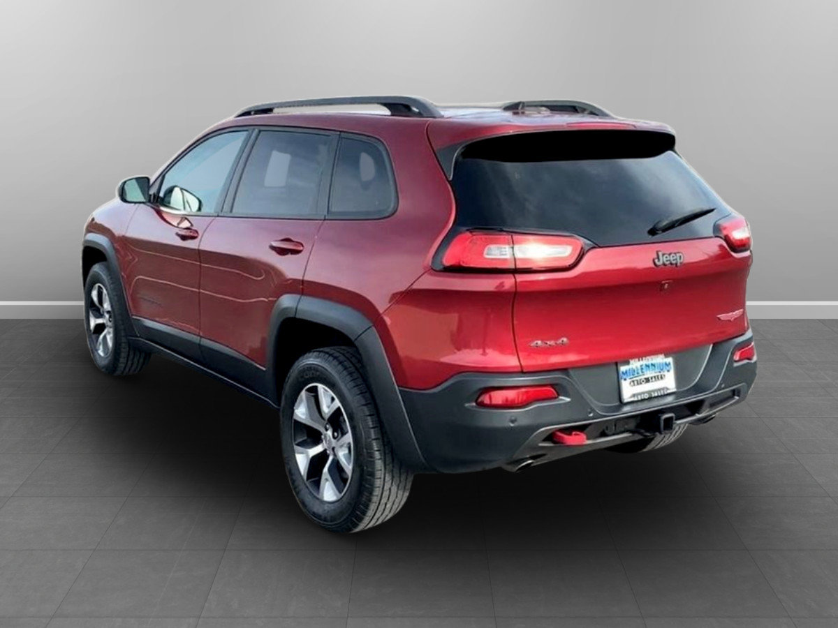 Used 2017 Jeep Cherokee Trailhawk w/ Comfort/Convenience Group AWD/4WD image 5