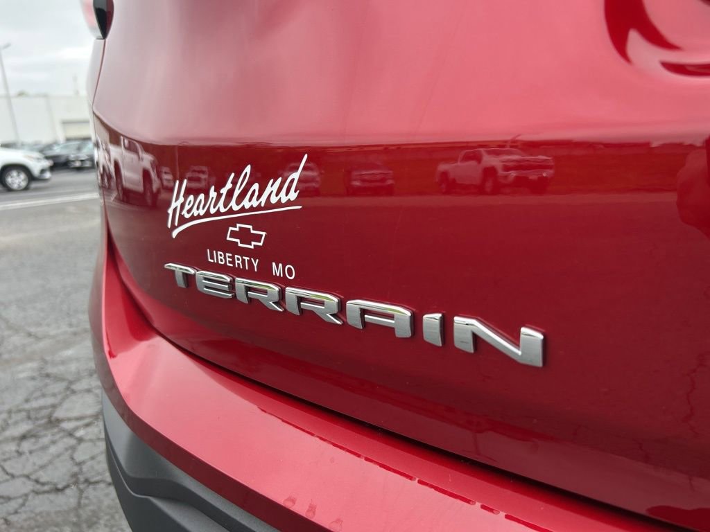 Used 2024 GMC Terrain SLT w/ Elevation Edition AWD/4WD image 13