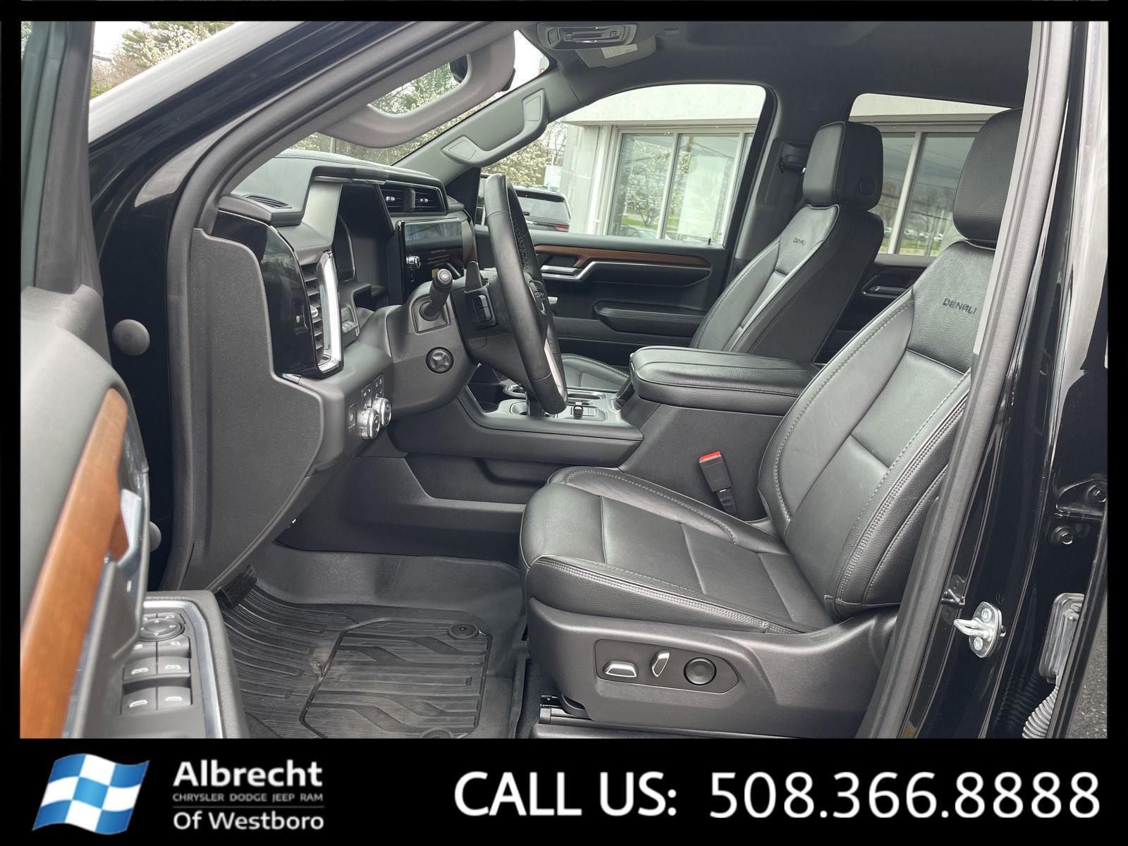 Used 2023 GMC Sierra 1500 Denali w/ Technology Package image 10