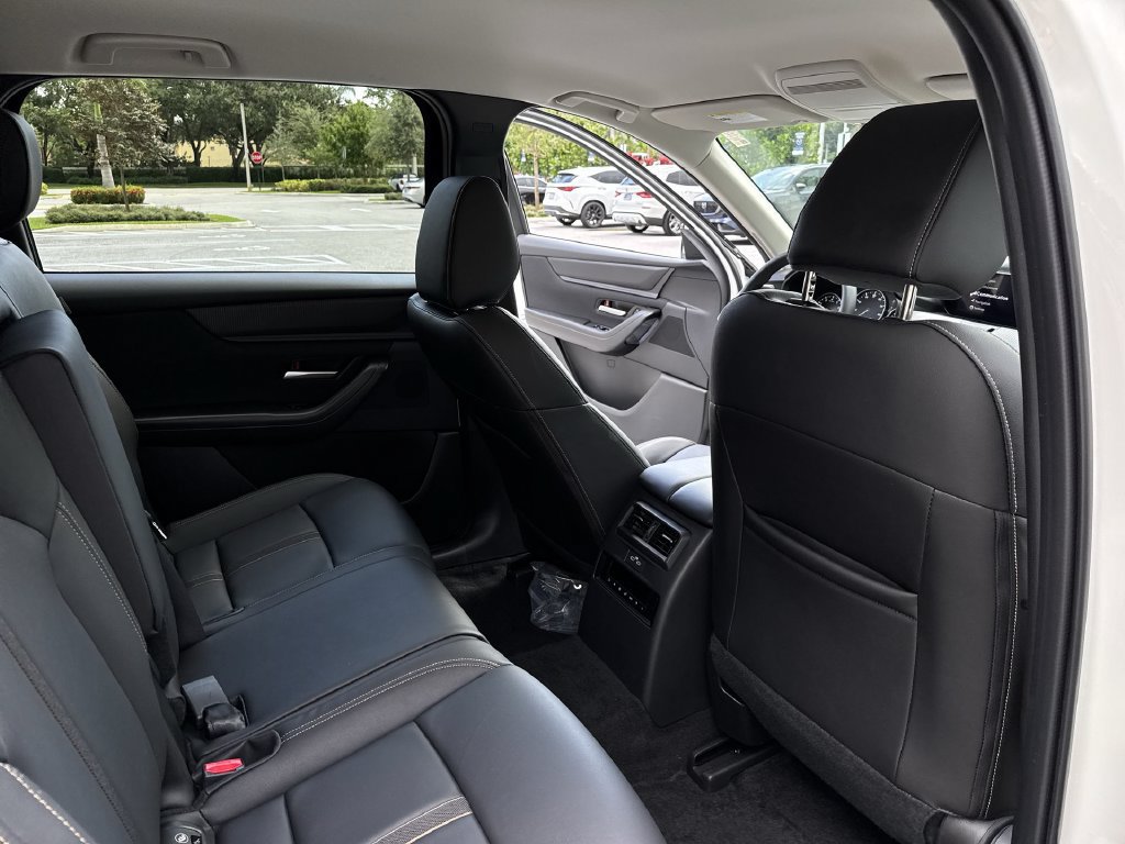 Certified 2026 MAZDA CX-90 3.3 Turbo w/ Select Package AWD/4WD image 33
