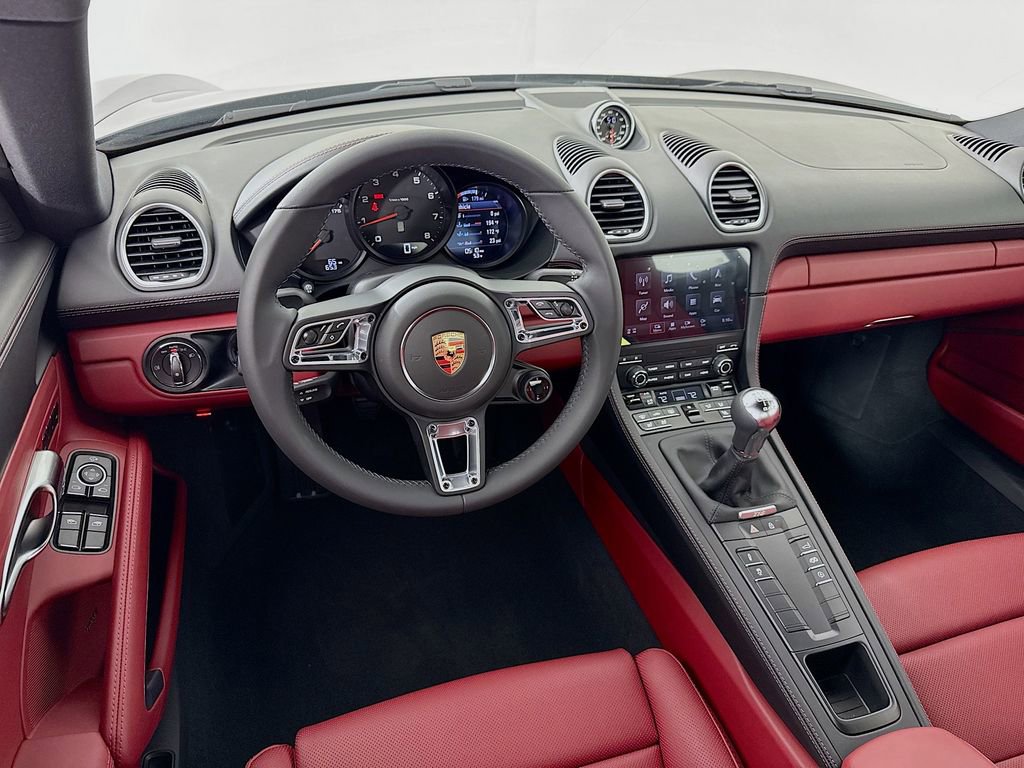 Certified 2025 Porsche 718 Cayman RWD image 26