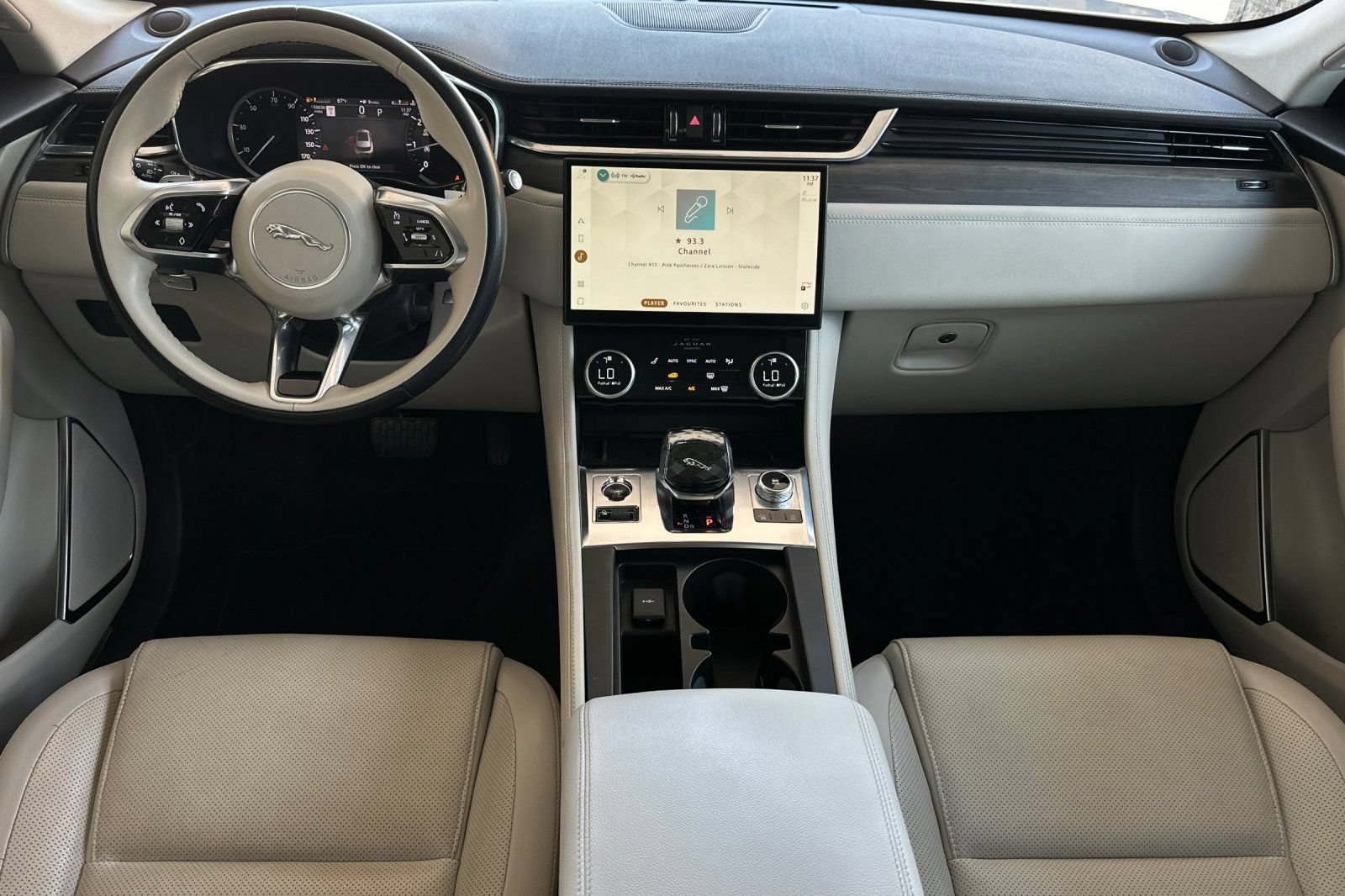 Used 2023 Jaguar F-PACE S AWD/4WD image 12