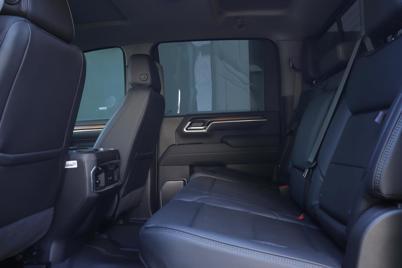 Used 2025 GMC Sierra 2500 Denali w/ Denali Reserve Package image 17