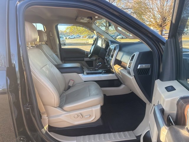 Used 2017 Ford F150 Lariat image 11