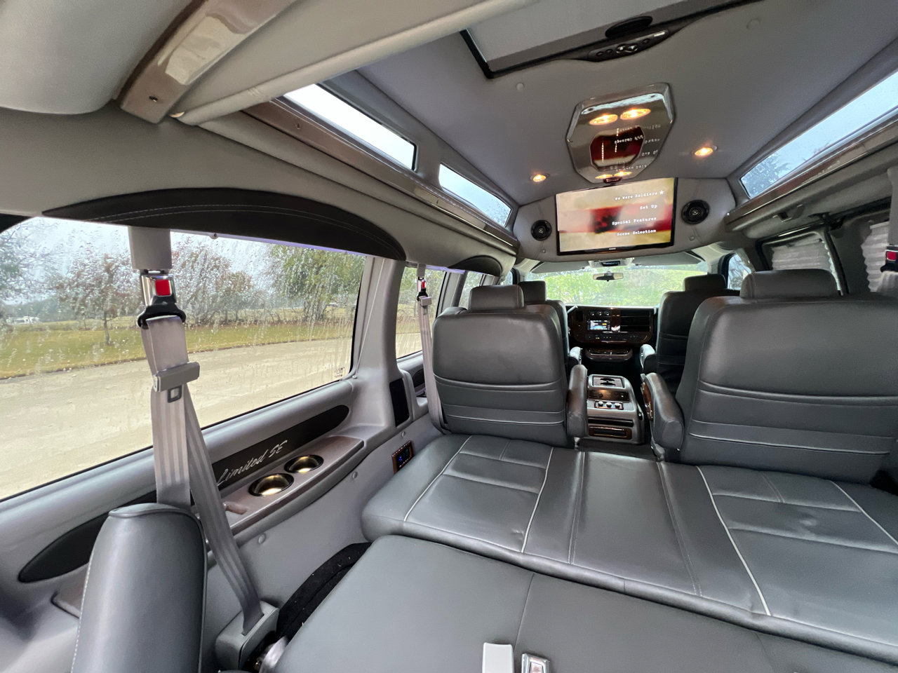 Used 2017 Chevrolet Express 2500 image 56