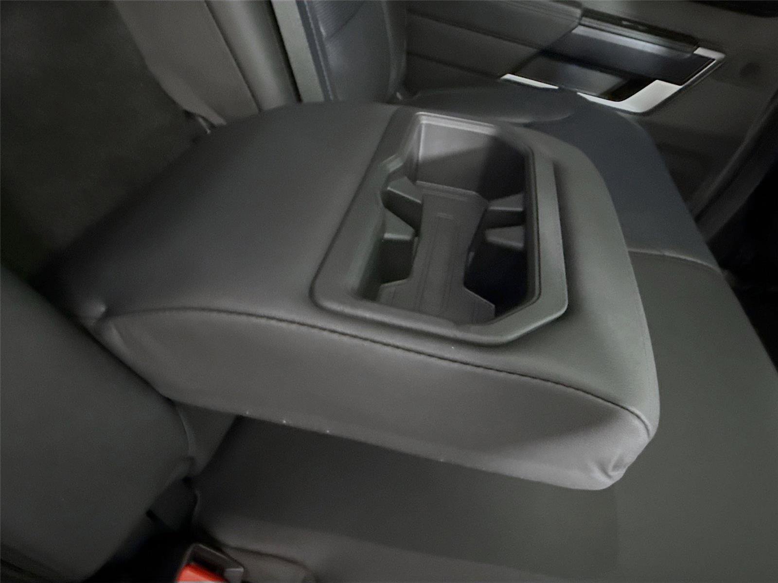 Used 2024 Toyota Tundra Platinum AWD/4WD image 44