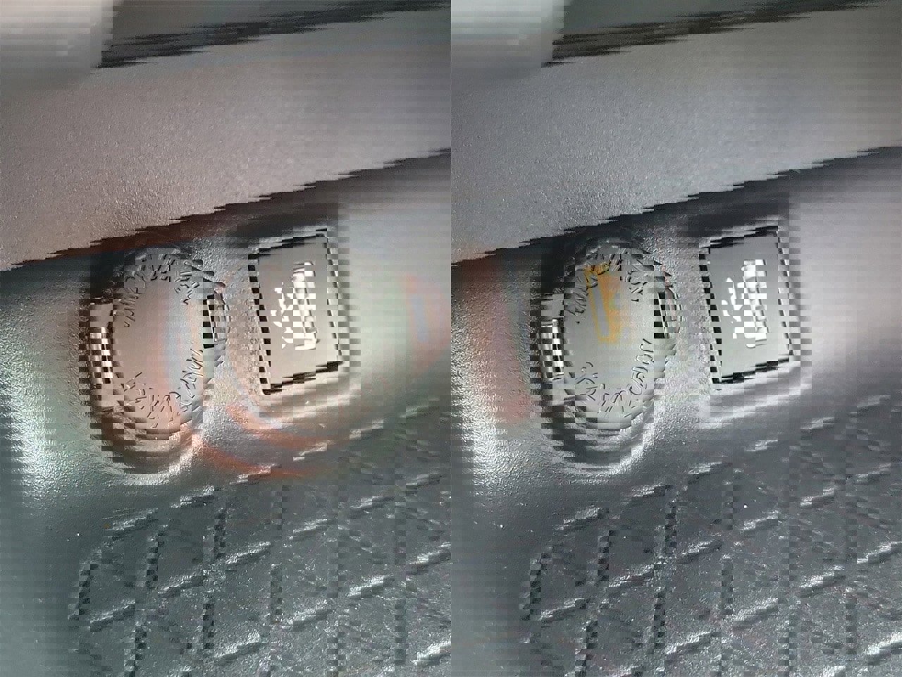 Used 2025 Toyota RAV4 LE image 28