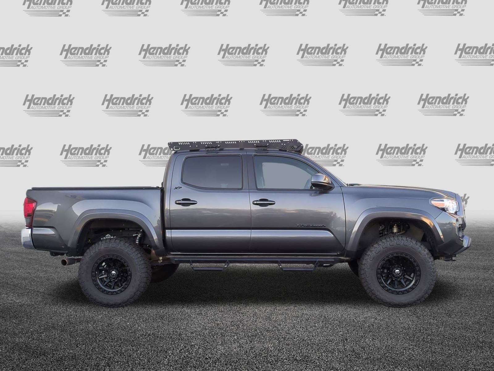Used 2020 Toyota Tacoma SR5 image 11