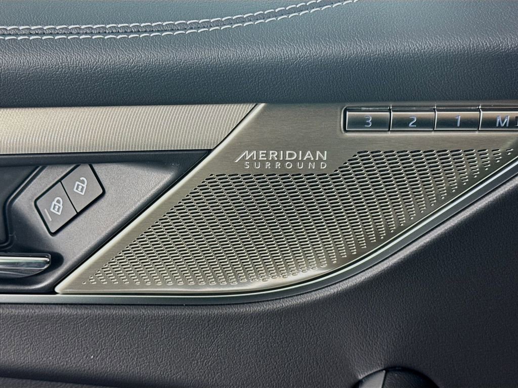 New 2026 Jaguar F-PACE R-Dynamic S image 17