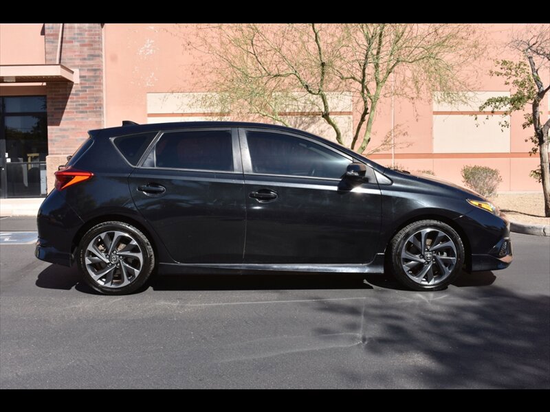 Used 2017 Toyota Corolla iM image 1