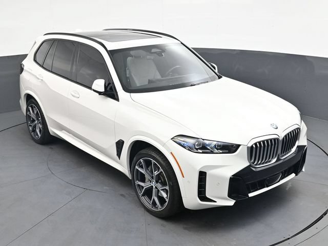 Used 2025 BMW X5 xDrive40i w/ M Sport Package AWD/4WD image 28