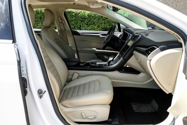 Used 2016 Ford Fusion SE w/ Equipment Group 502A image 39