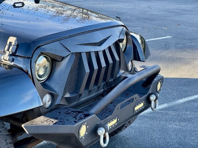Used 2014 Jeep Wrangler Unlimited Sahara image 14