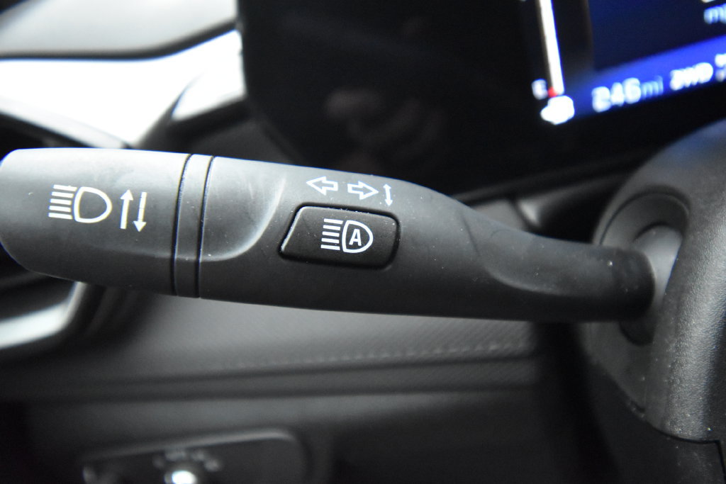 Used 2025 Chevrolet TrailBlazer LT AWD/4WD image 26