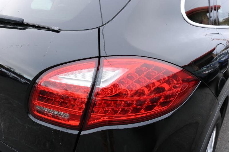 Used 2012 Porsche Cayenne image 7
