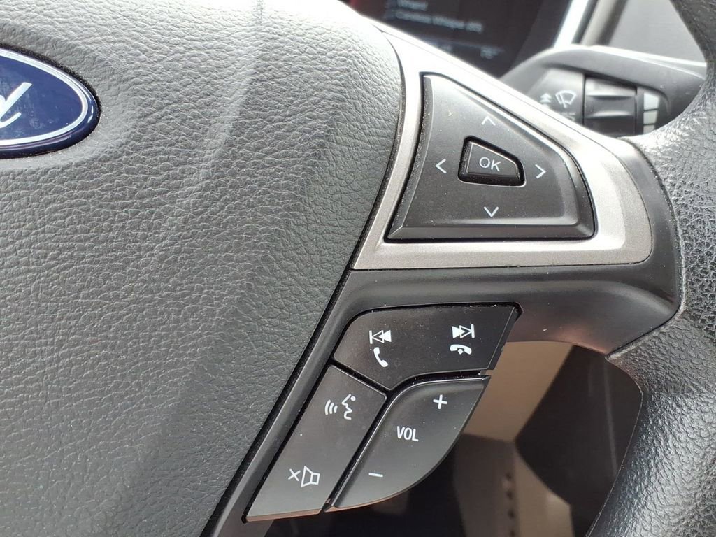 Used 2019 Ford Fusion SE image 25