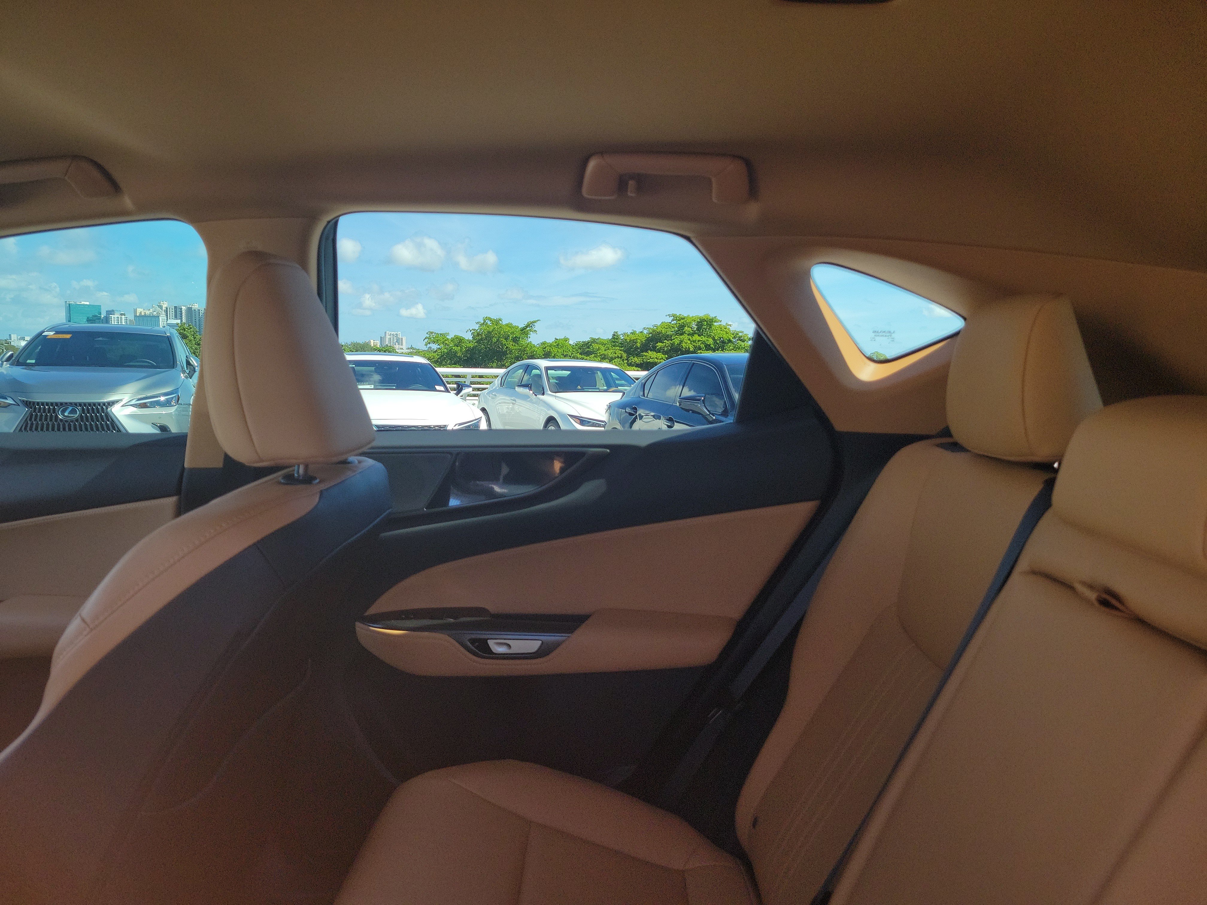 Used 2025 Lexus NX 250 FWD w/ Accessory Package (Z2) image 13
