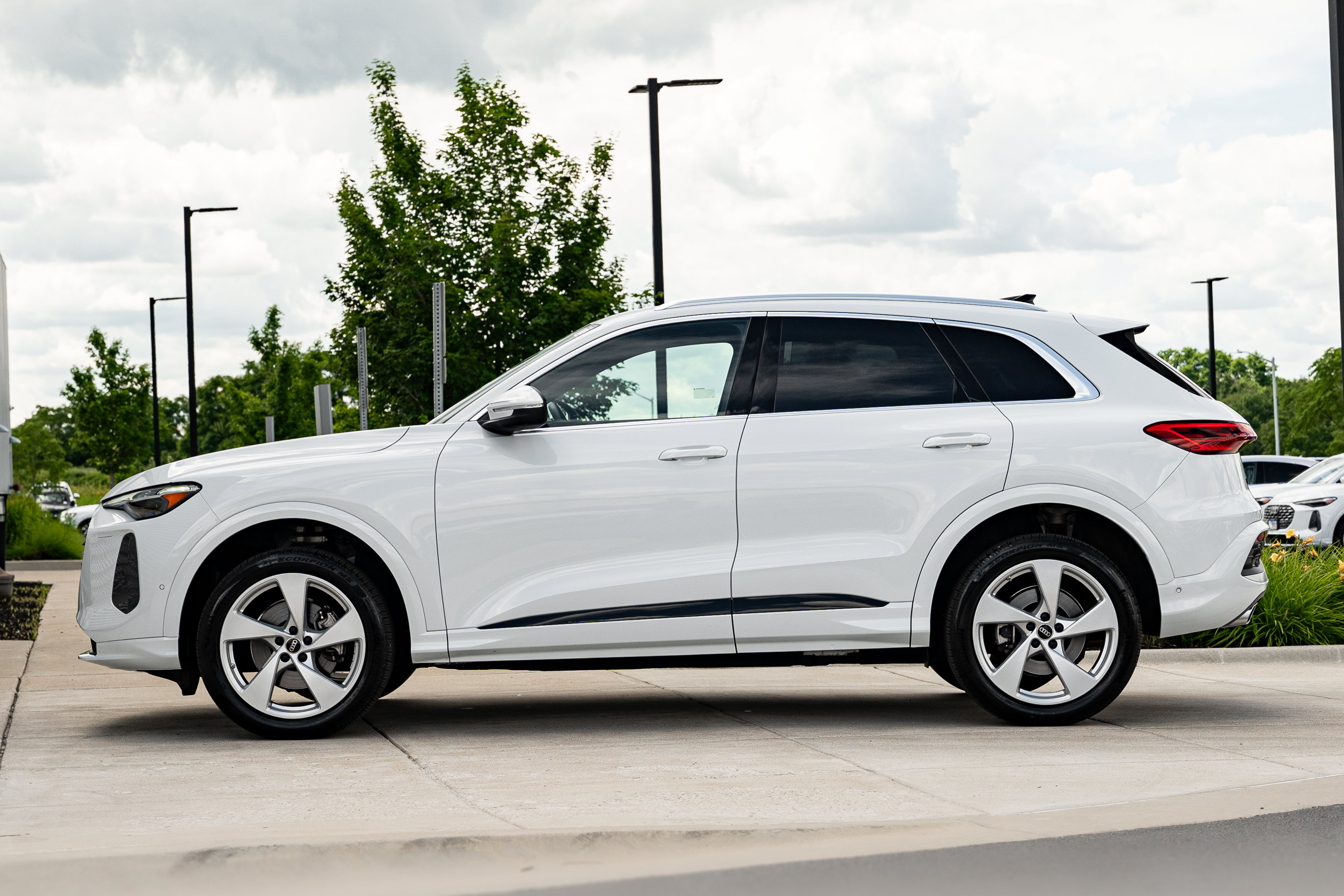 Certified 2025 Audi Q5 Premium w/ Premium Plus AWD/4WD image 6