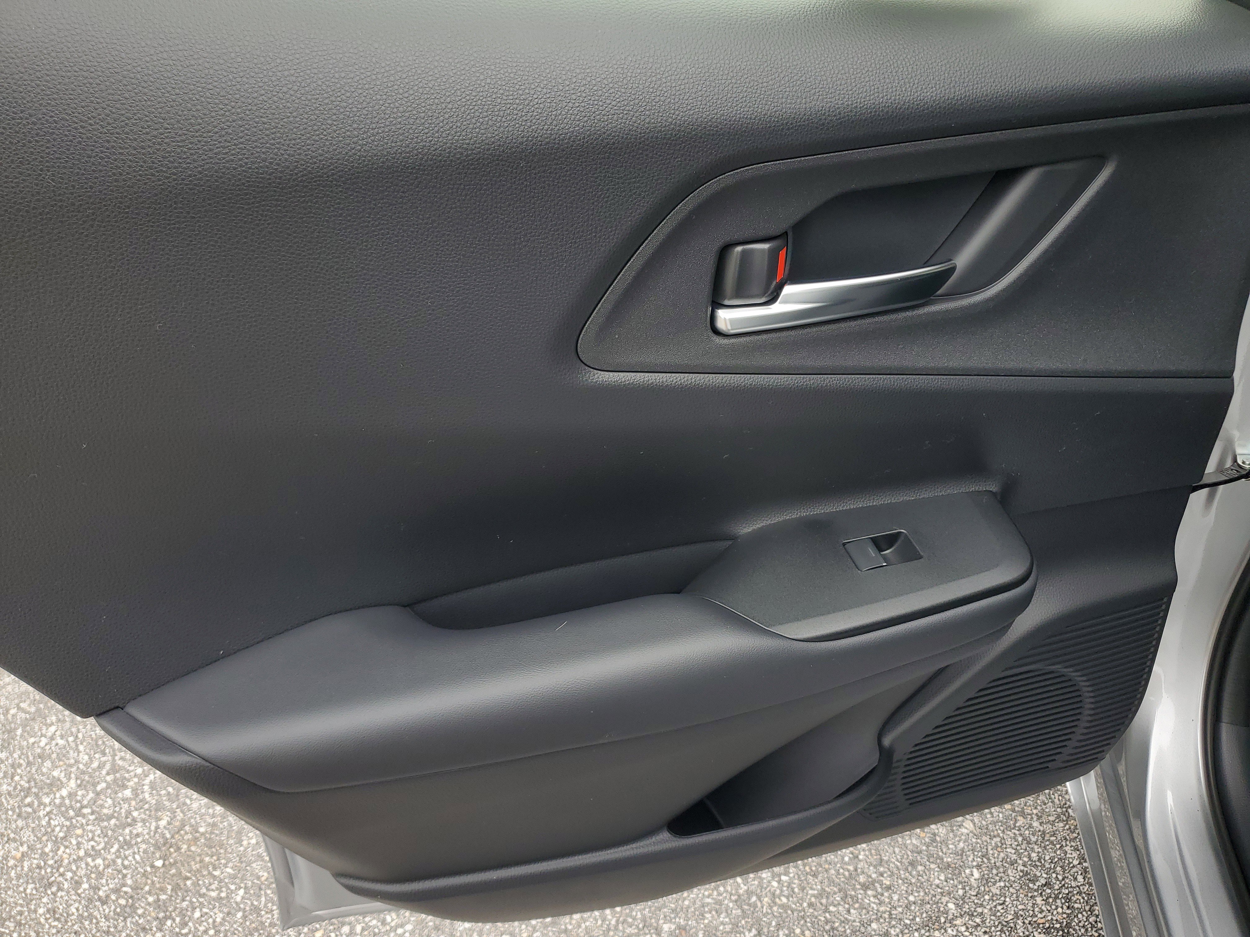 New 2026 Toyota Prius Plug-In Hybrid FWD image 11