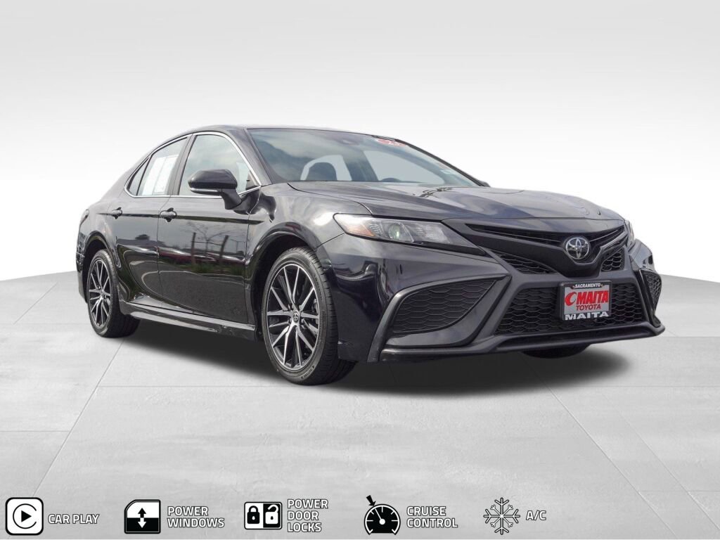 Used 2023 Toyota Camry SE image 1