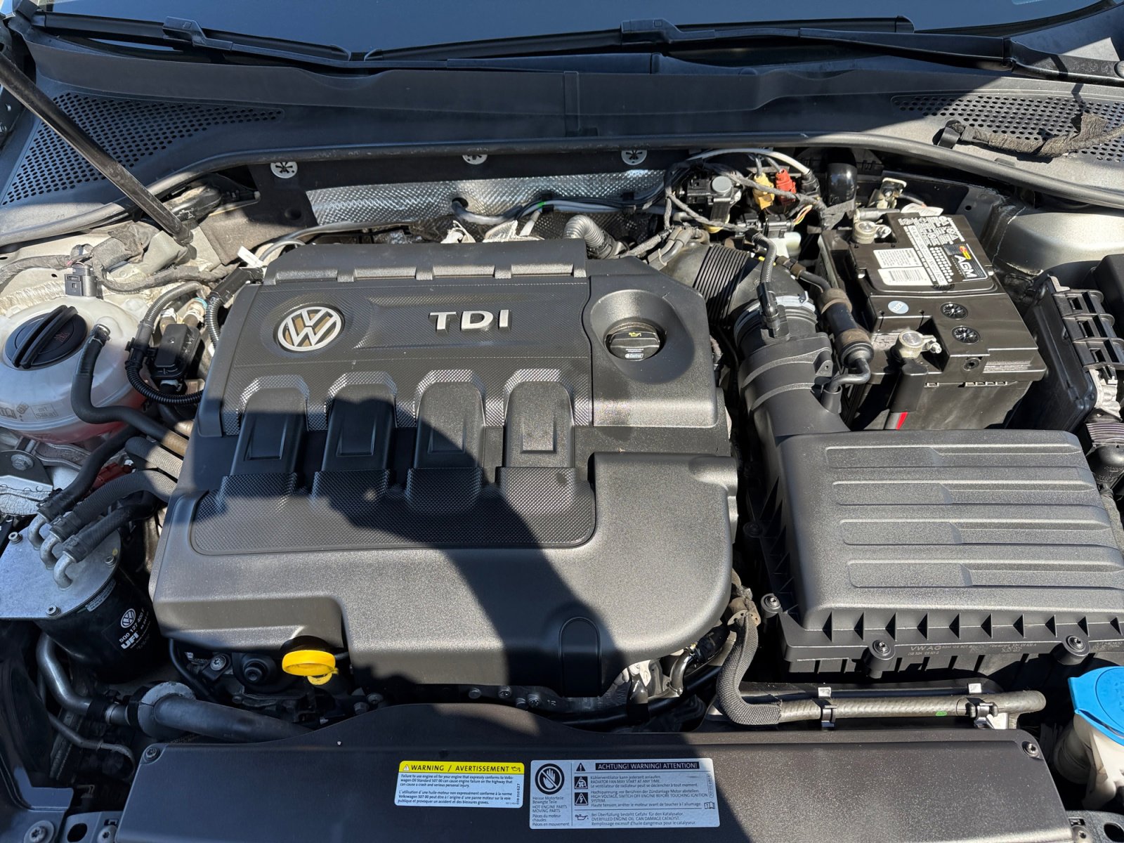Used 2015 Volkswagen Golf TDI SEL w/ Lighting Package (SEL) image 20