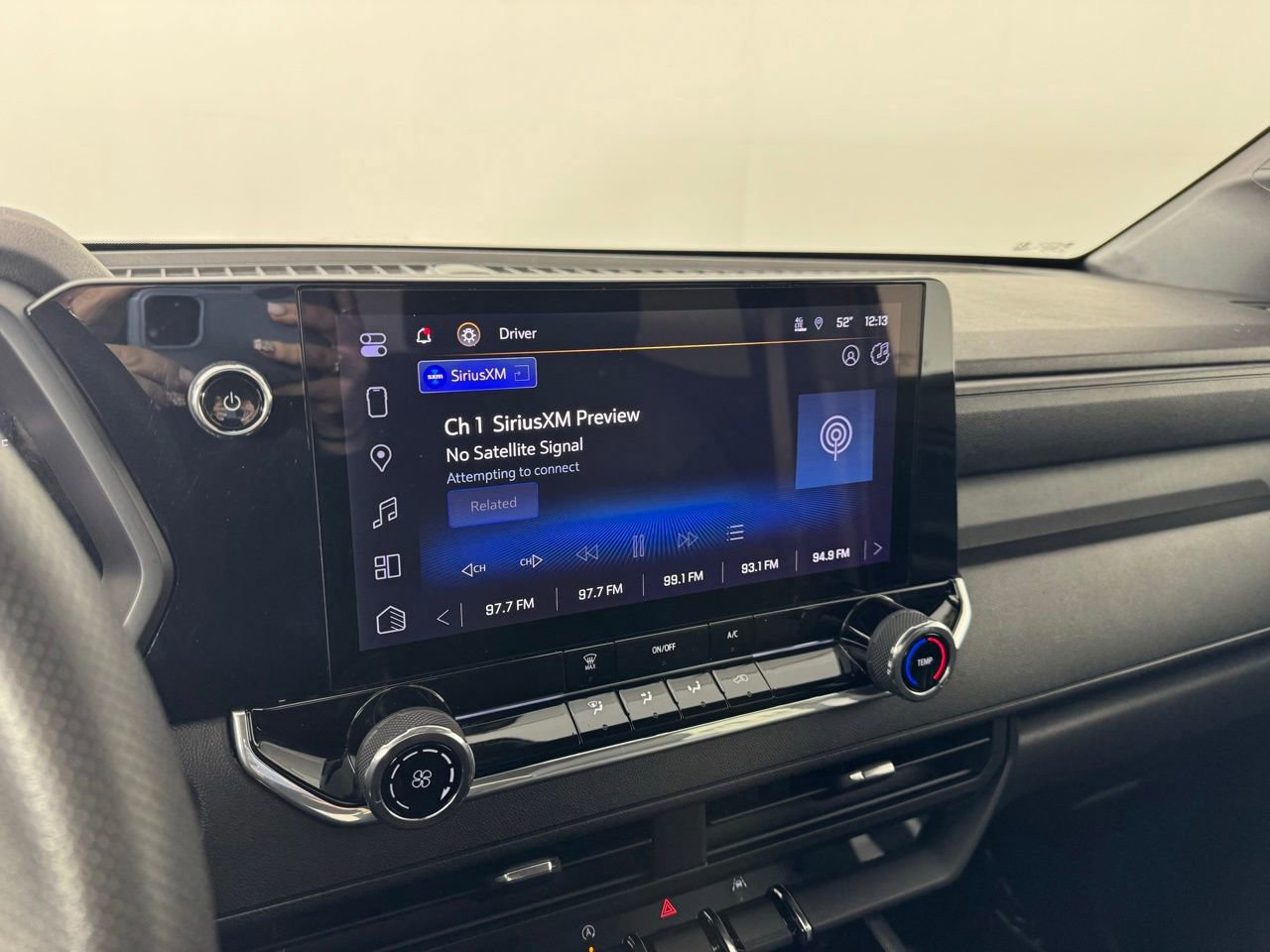 Used 2024 Chevrolet Colorado W/T image 16