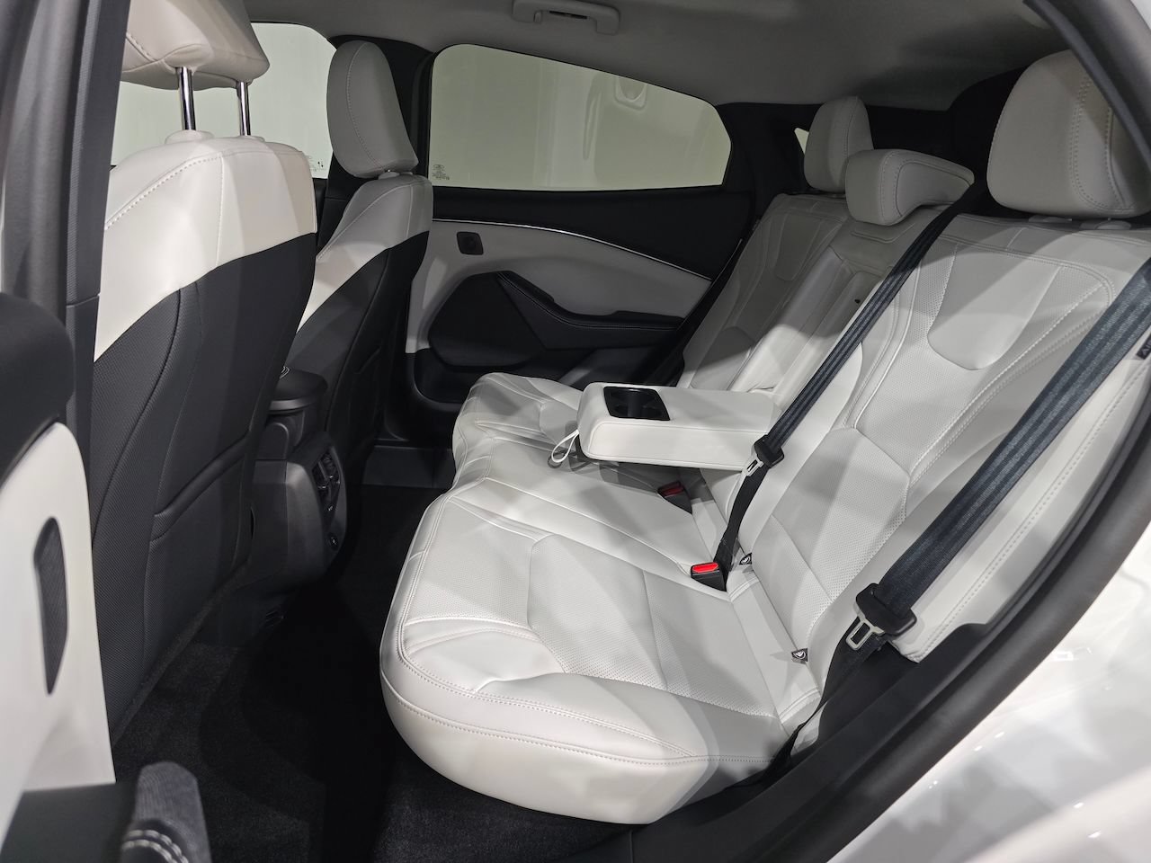 New 2025 Ford Mustang Mach-E Premium AWD/4WD image 35
