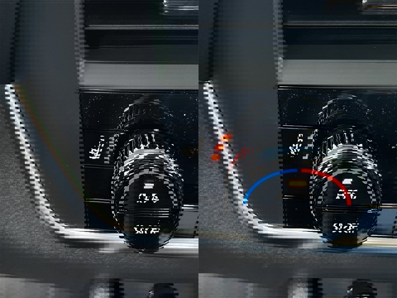 New 2026 Nissan Rogue SV image 12