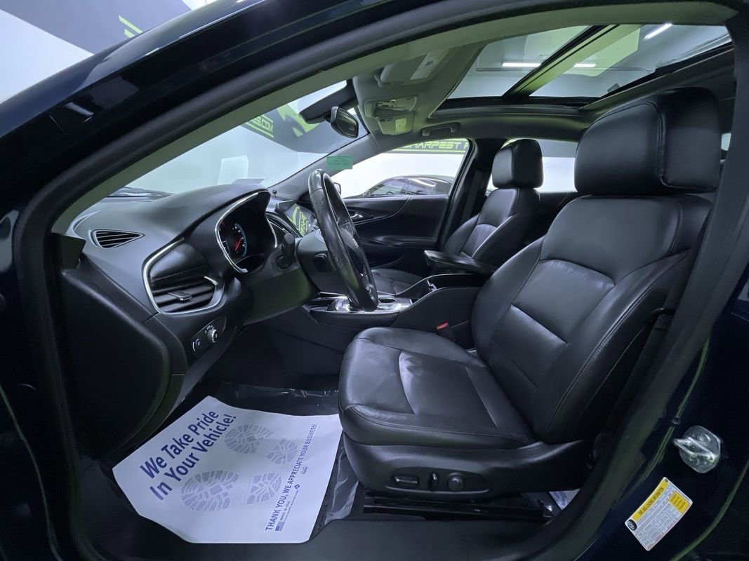 Used 2020 Chevrolet Malibu LT w/ Leather Package image 17