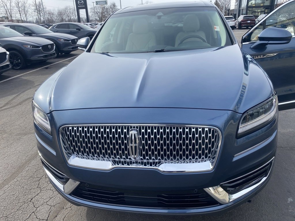 Used 2019 Lincoln Nautilus Reserve image 4