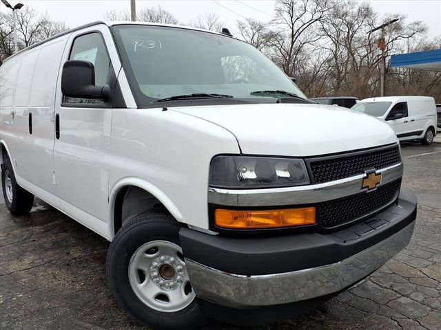 New 2026 Chevrolet Express 2500 w/ Driver Convenience Package image 15